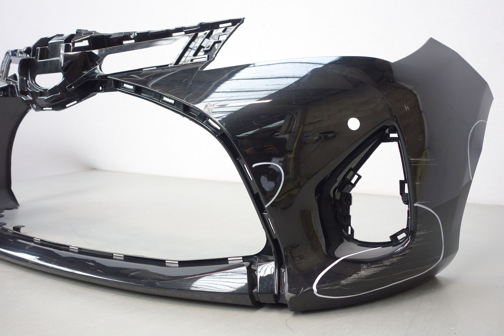 GENUINE TOYOTA YARIS 2014onwards Hatchback FRONT BUMPER p/n 52119